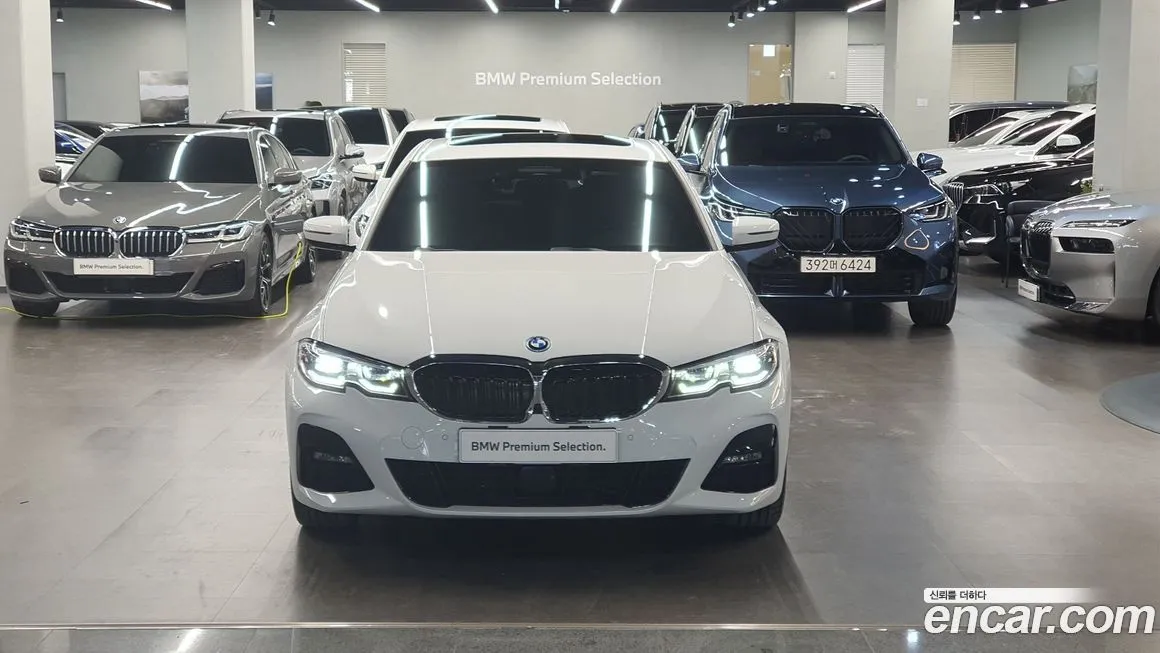 BMW 3-Series 2022 из KR, фото 9