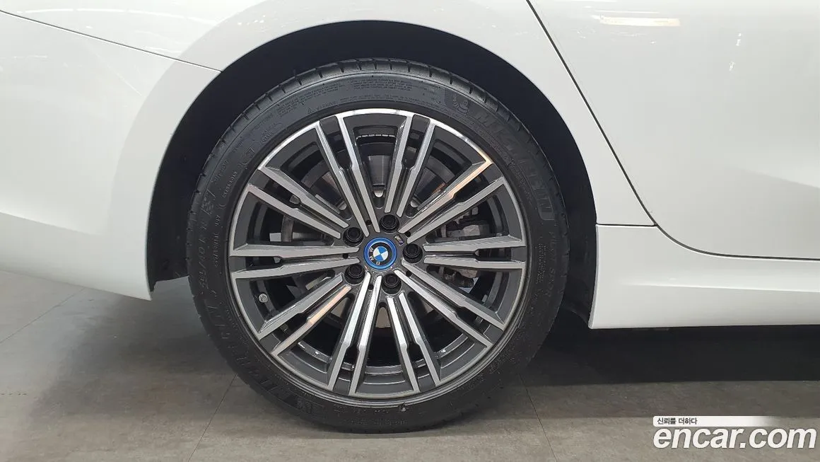 BMW 3-Series 2022 из KR, фото 4