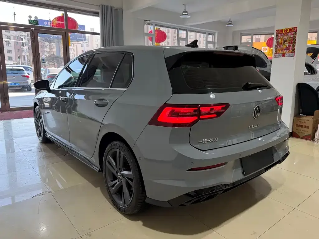 Volkswagen Golf 2022 из CN, фото 4