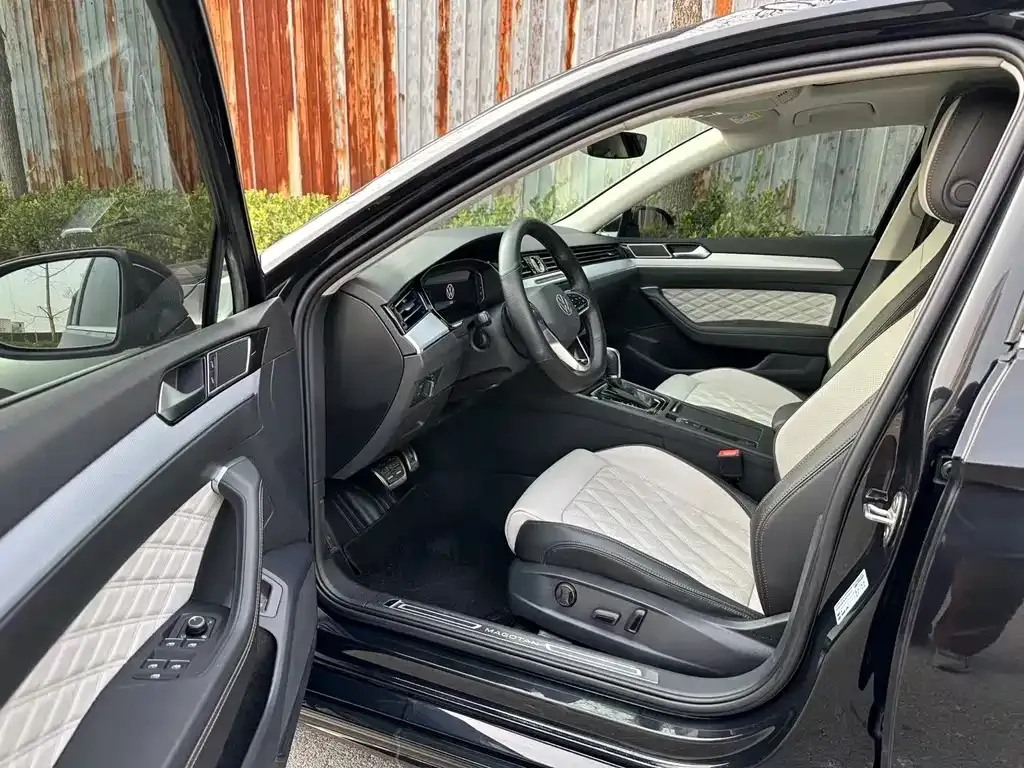 Volkswagen Magotan 2023 из CN, фото 8