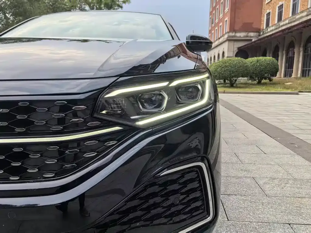 Volkswagen Passat 2024 из CN, фото 7