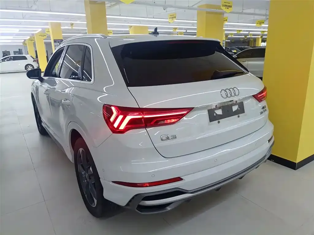 Audi Q3 — фото 3