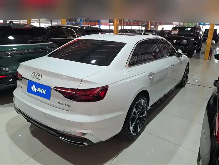 Audi A4L 2024 из CN, фото 6
