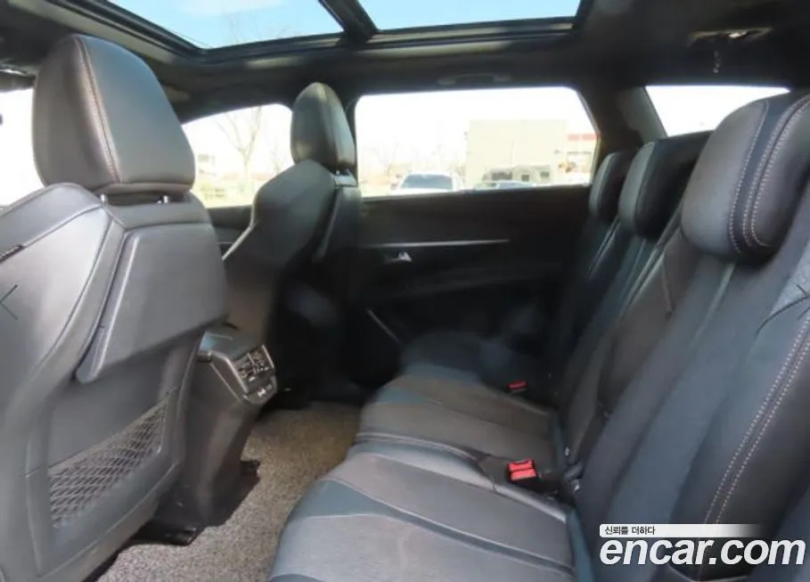 Peugeot 5008 2021 из KR, фото 2
