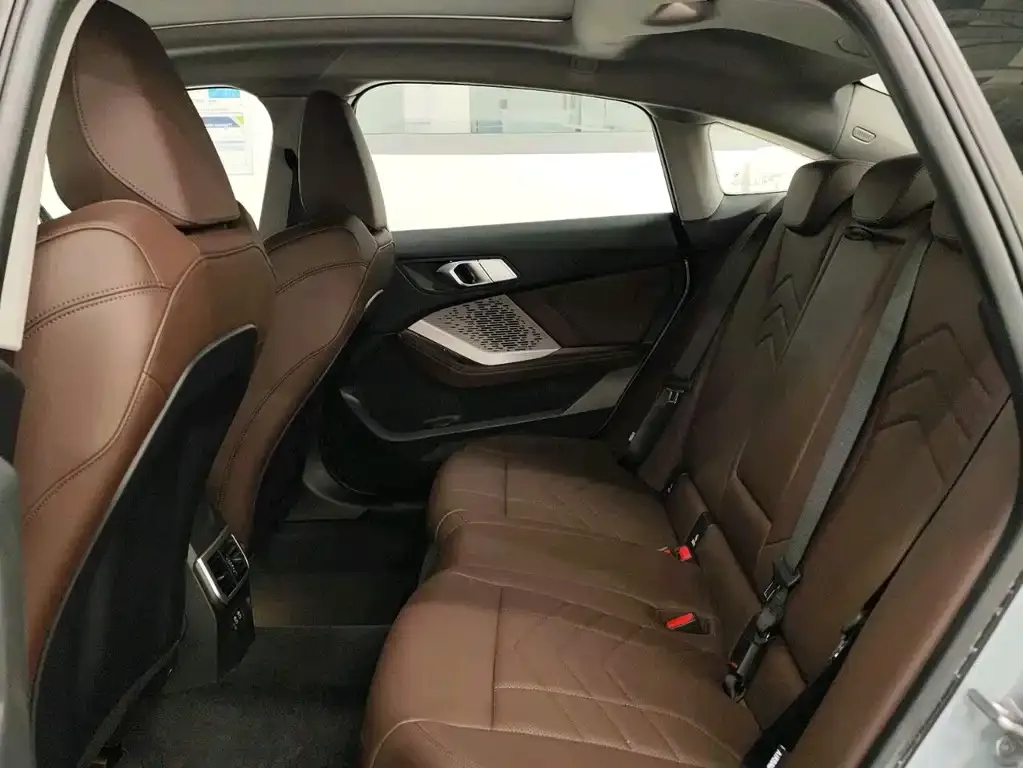 BMW 2 Series 2025 из CN, фото 3