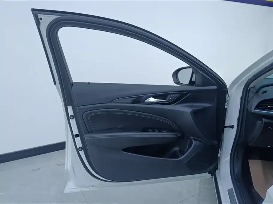 Buick Regal 2023 из CN, фото 6