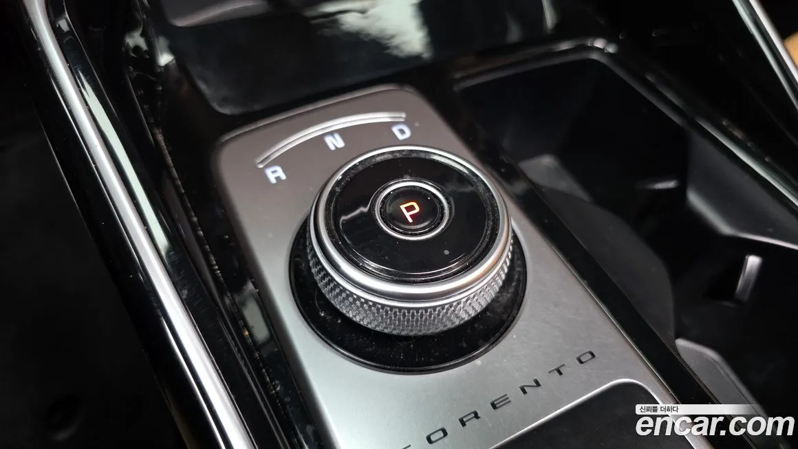 Kia Sorento — фото 5