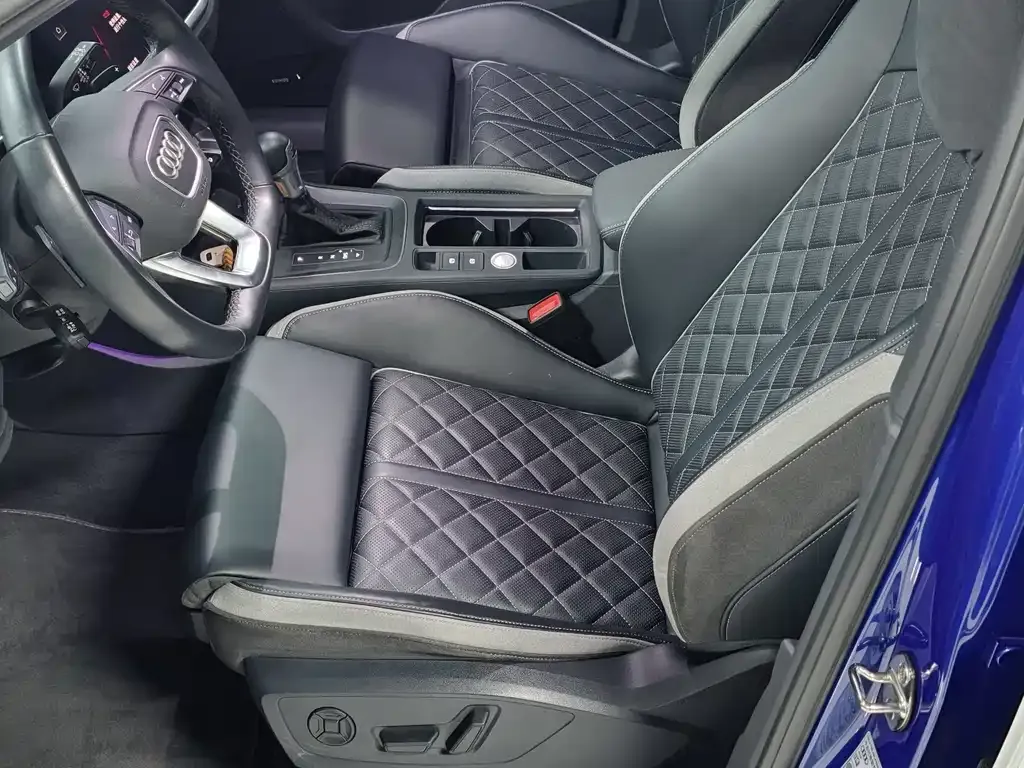 Audi Q3 2023 из CN, фото 6