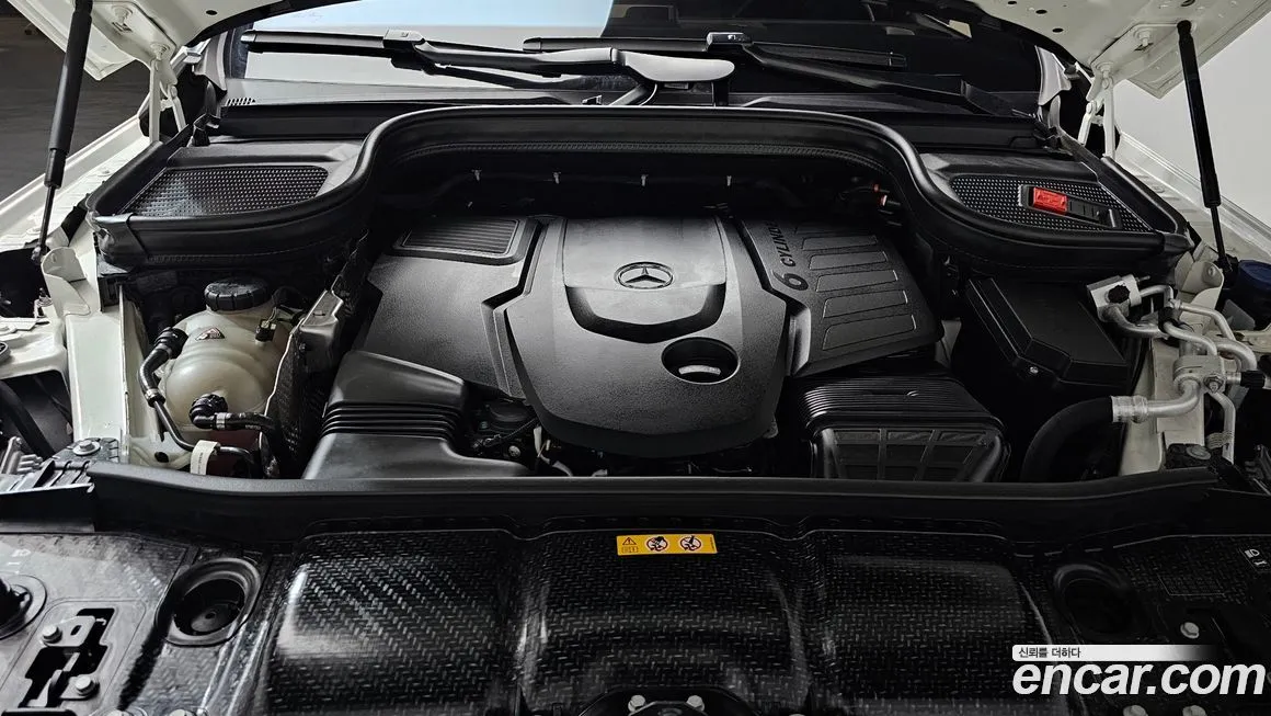 Mercedes-Benz GLS-Class — фото 10