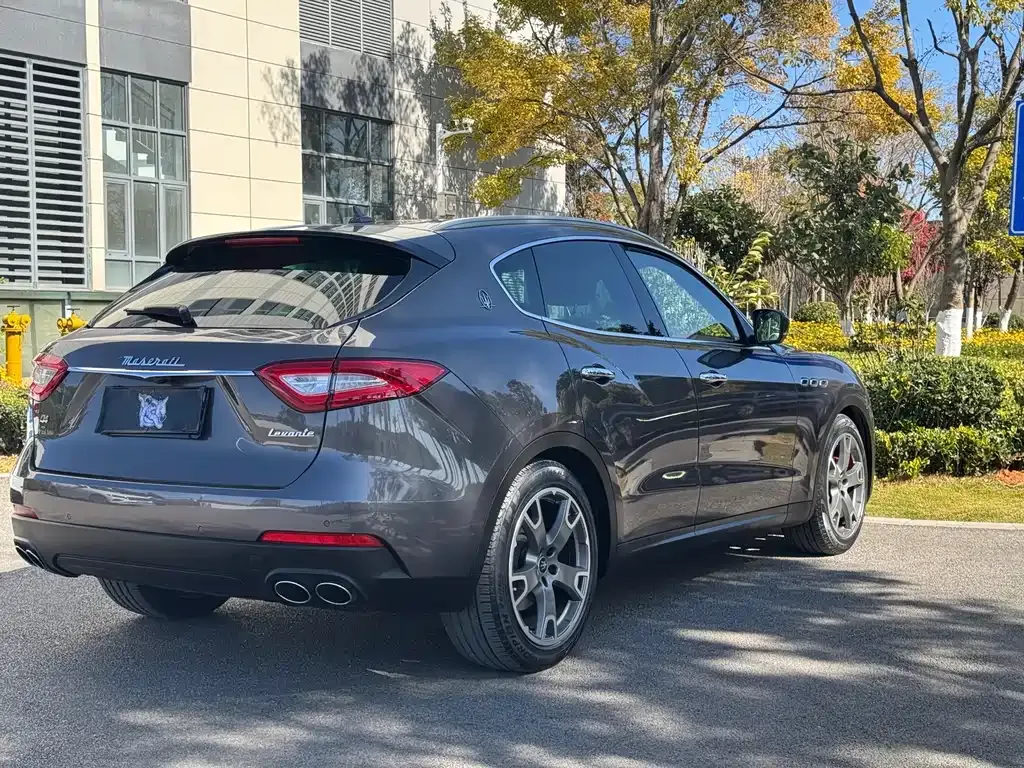 Maserati Levante — фото 9