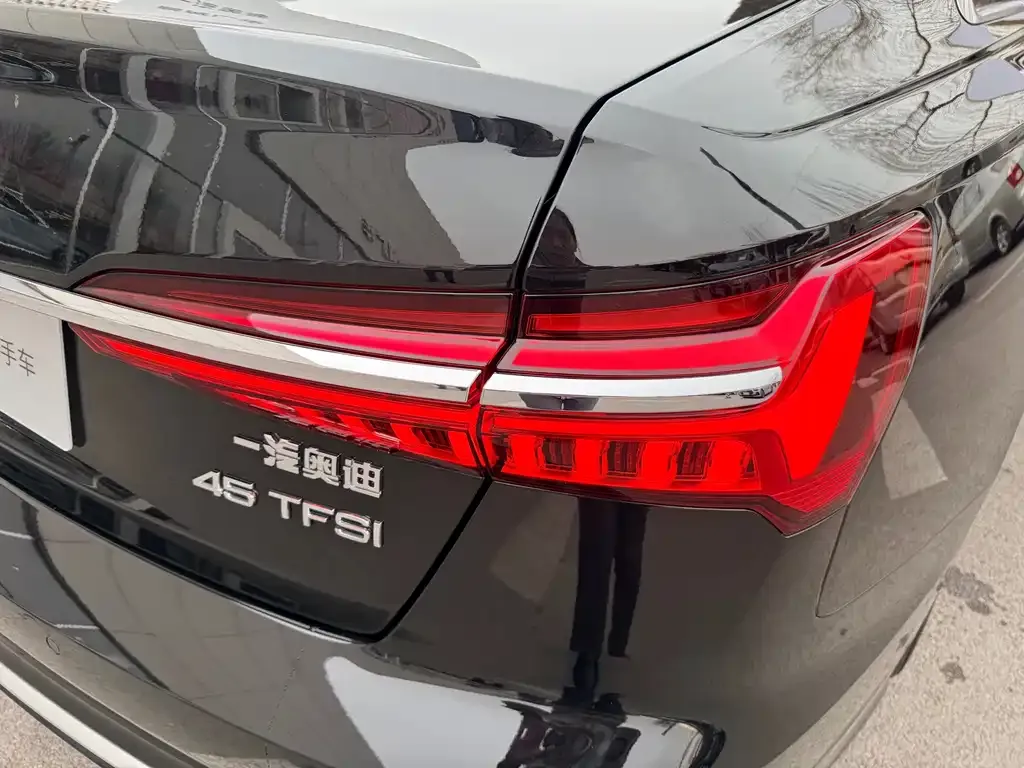 Audi A6L 2024 из CN, фото 10