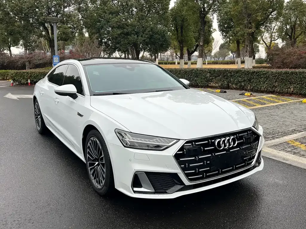Audi A7L 2023 из CN, фото 9