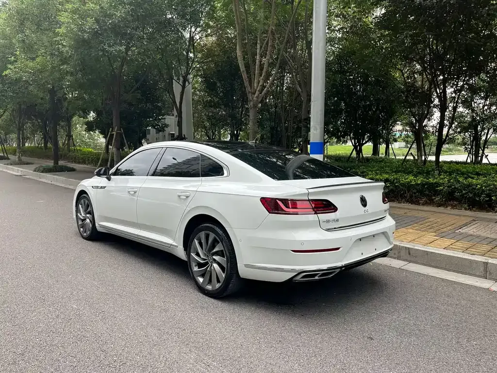 Volkswagen CC — фото 8