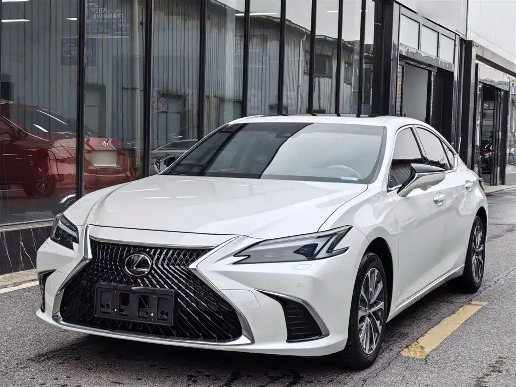 Lexus ES 2025 из CN, фото 1