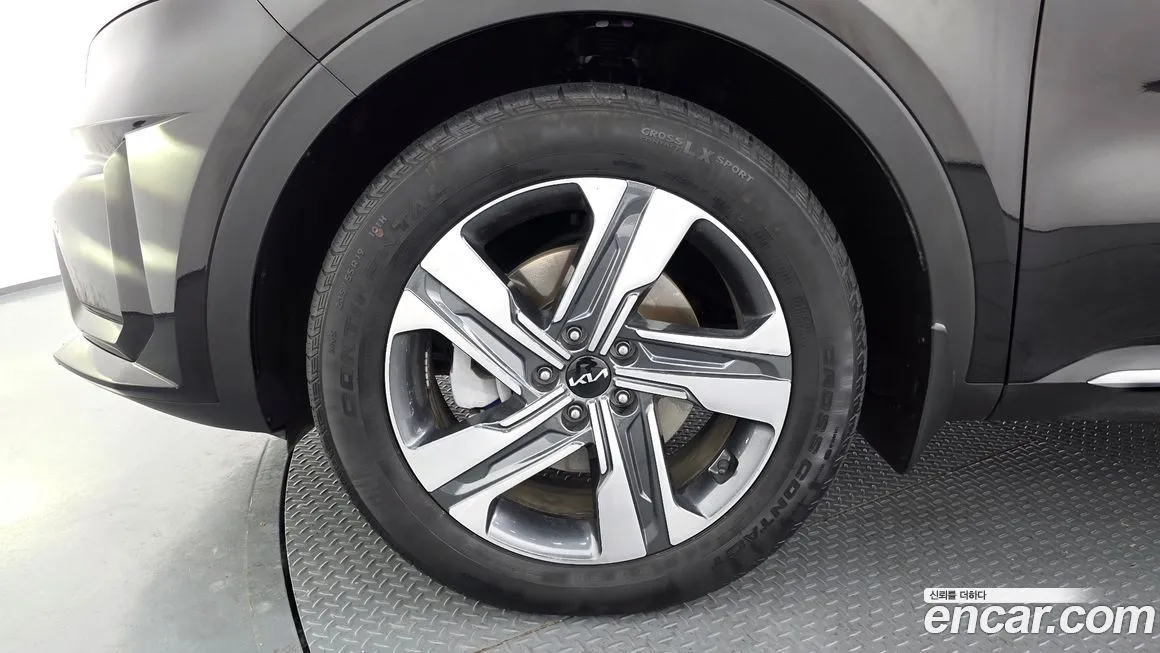 Kia Sorento — фото 8