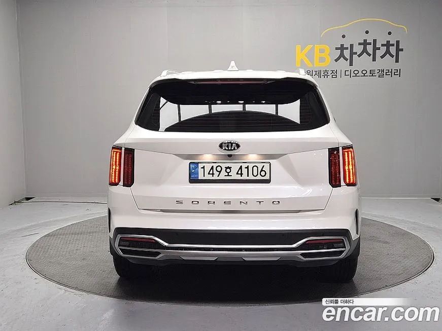 Kia Sorento — фото 3