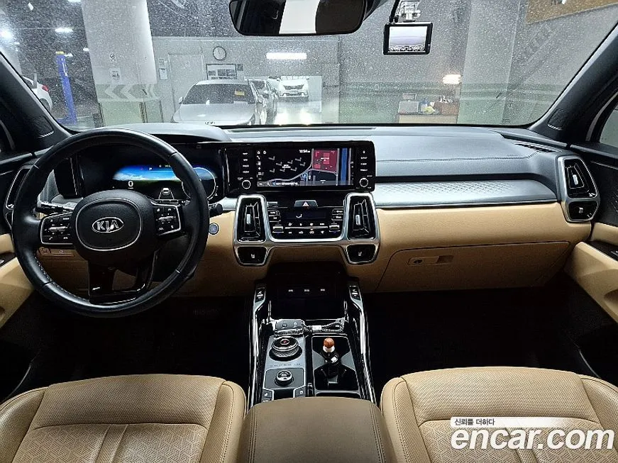 Kia Sorento — фото 8