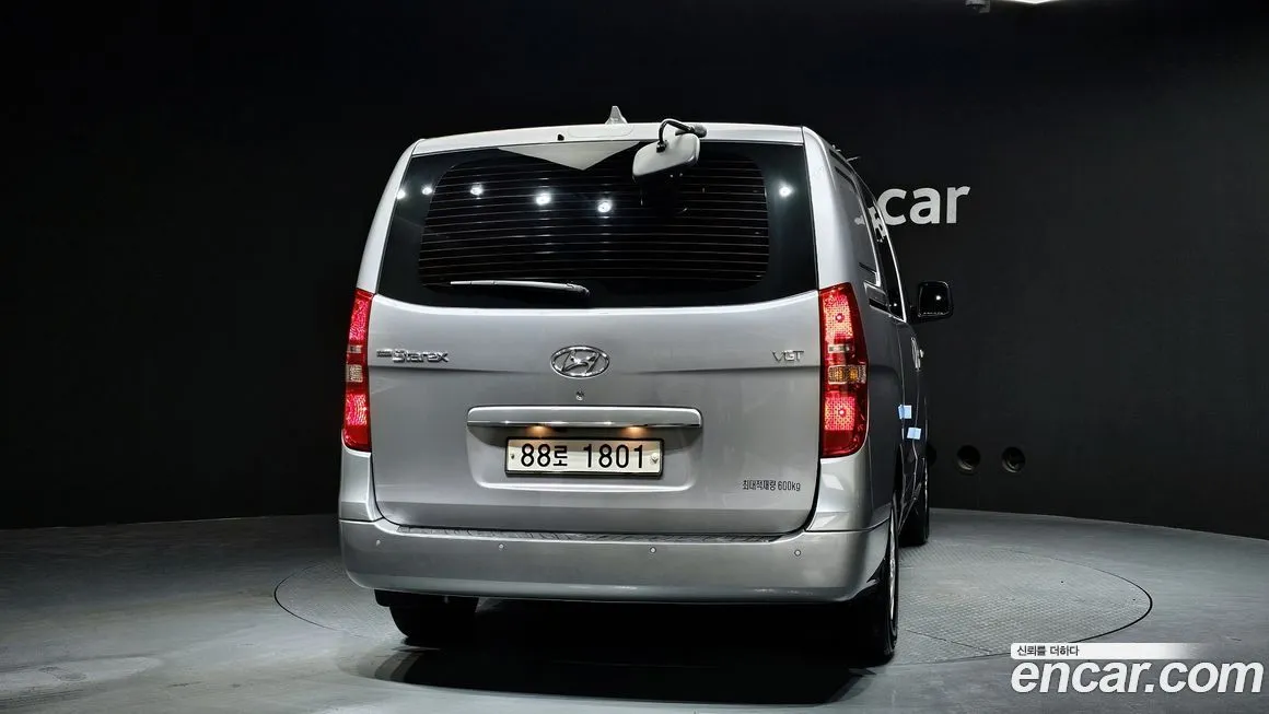Hyundai Starex — фото 2