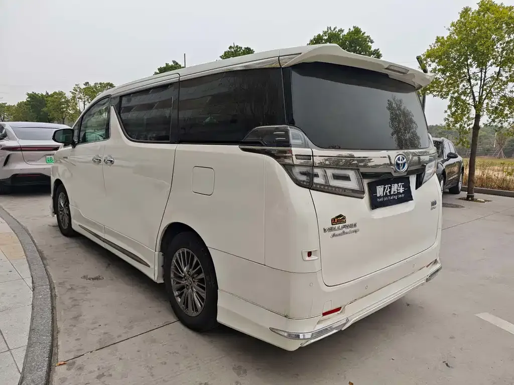 Toyota Vellfire 2022 из CN, фото 6
