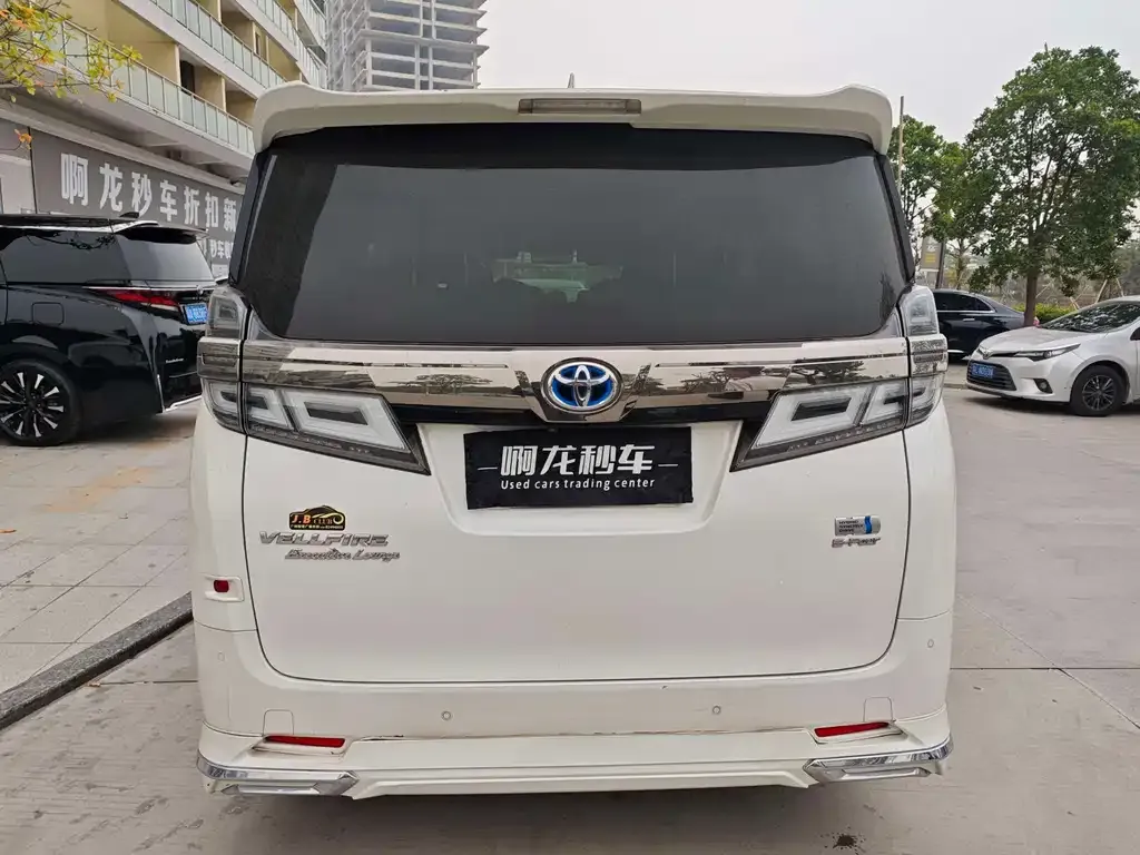 Toyota Vellfire 2022 из CN, фото 4