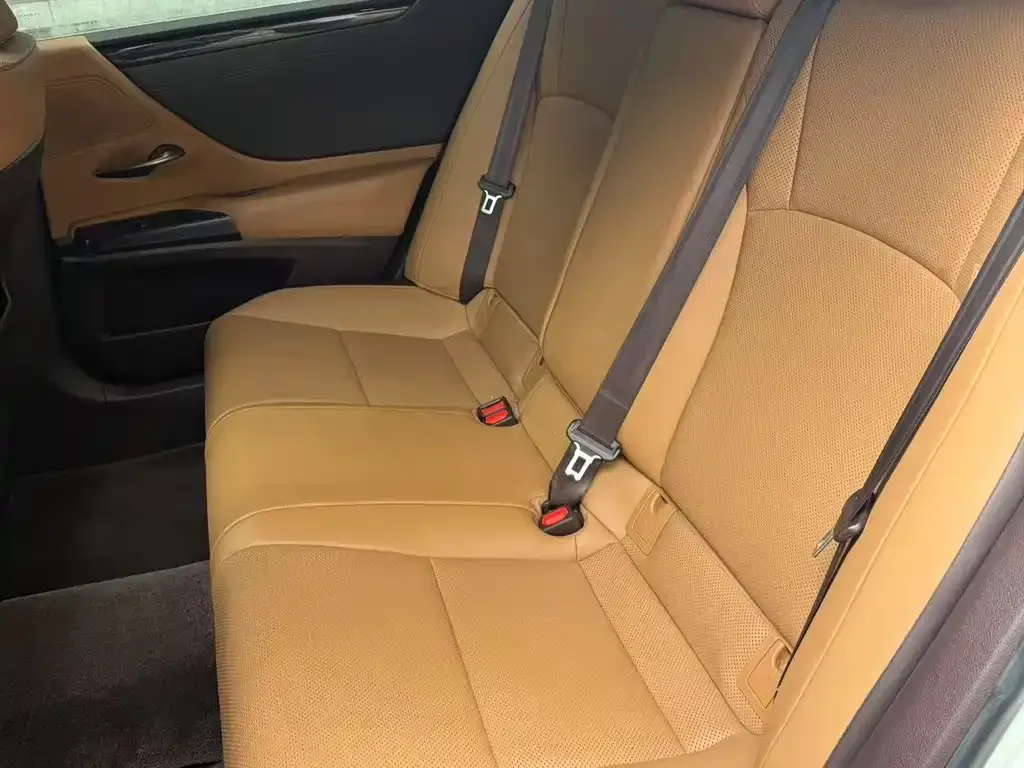 Lexus ES 2021 из CN, фото 3