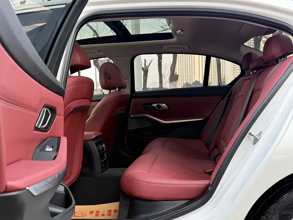 BMW 3 Series 2024 из CN, фото 8