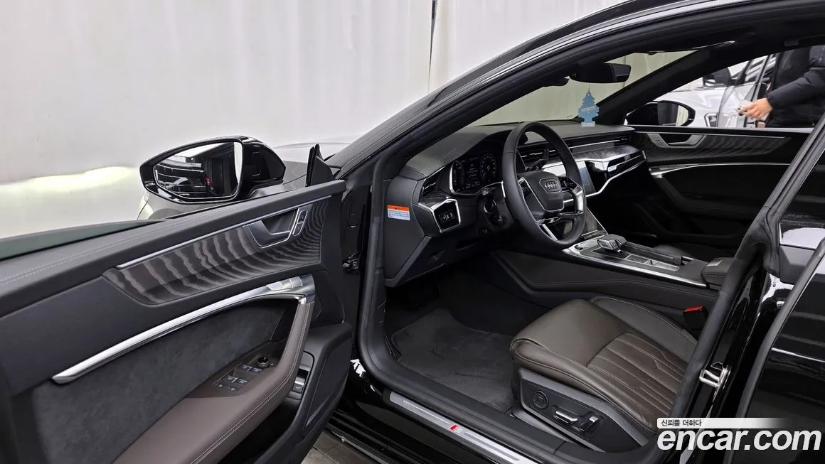Audi A7 2025 из KR, фото 2