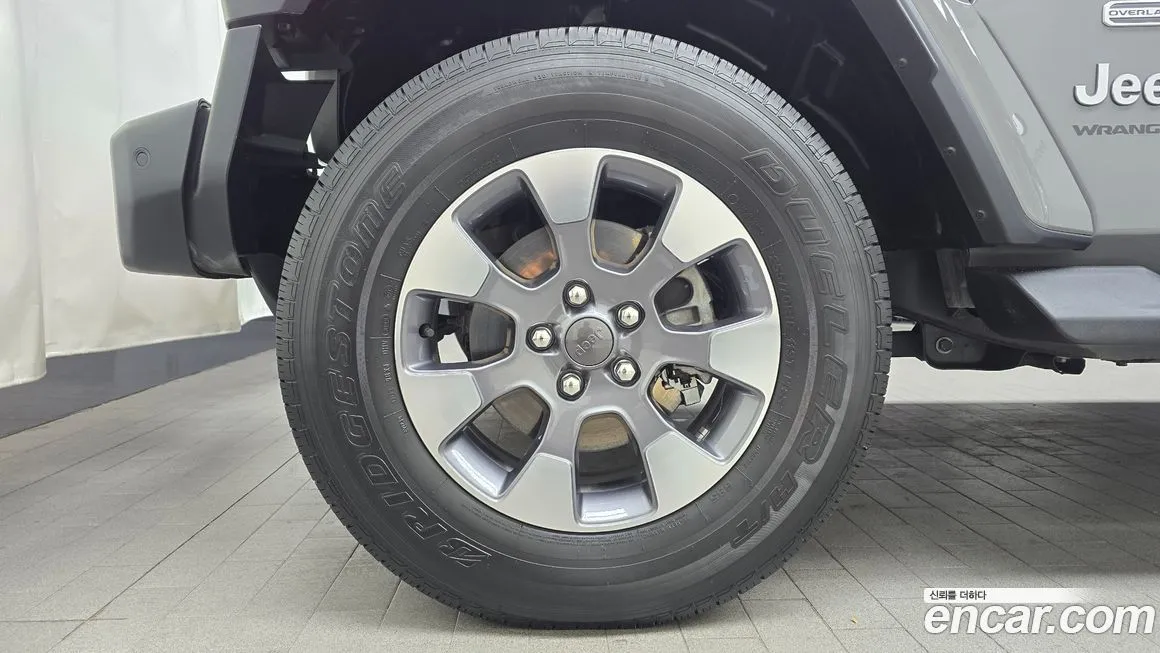 Jeep Wrangler 2023 из KR, фото 10