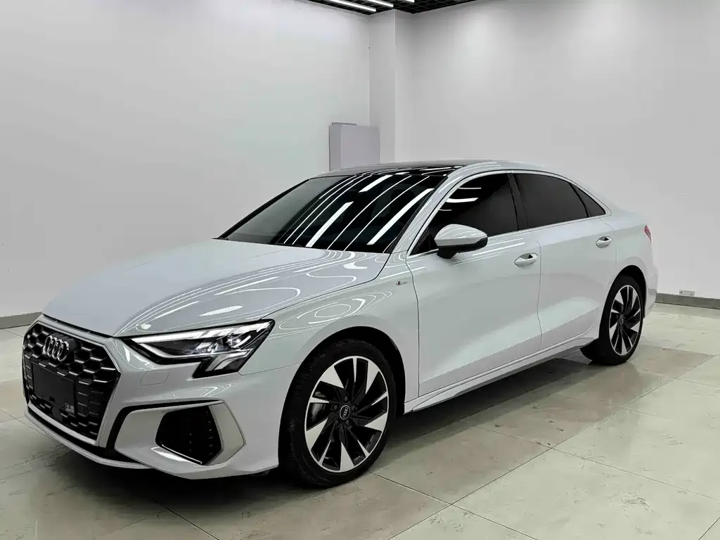 Audi A3 2022 из CN, фото 1