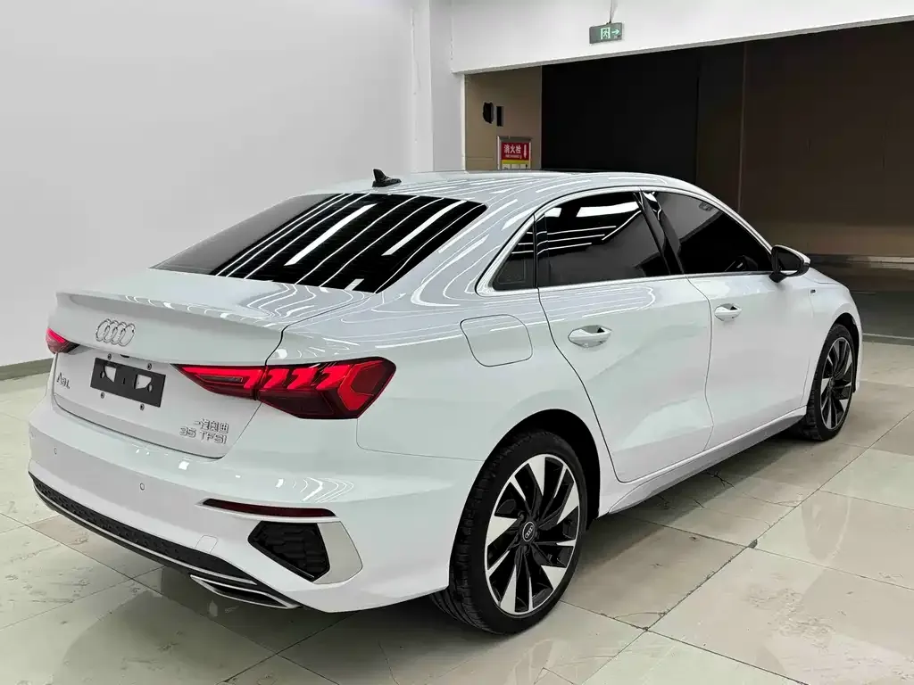 Audi A3 2022 из CN, фото 5