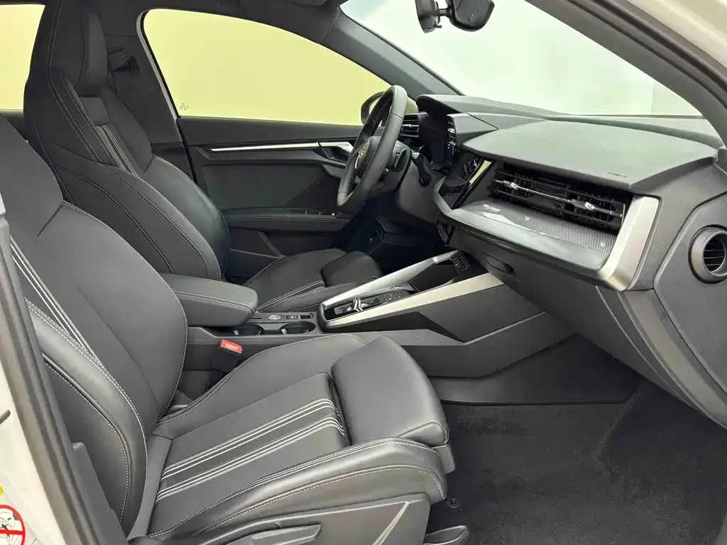 Audi A3 2022 из CN, фото 6