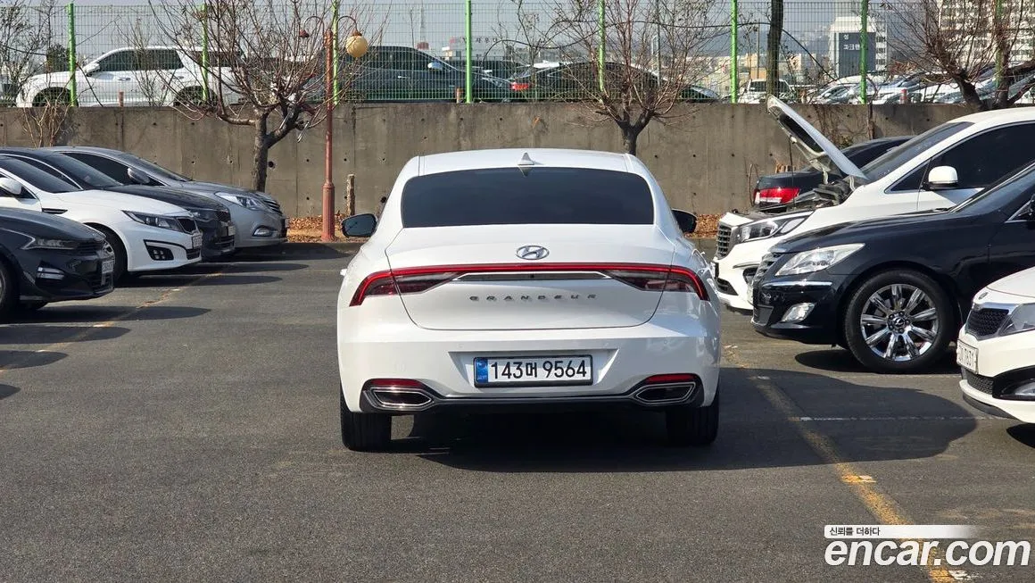Hyundai Grandeur — фото 10