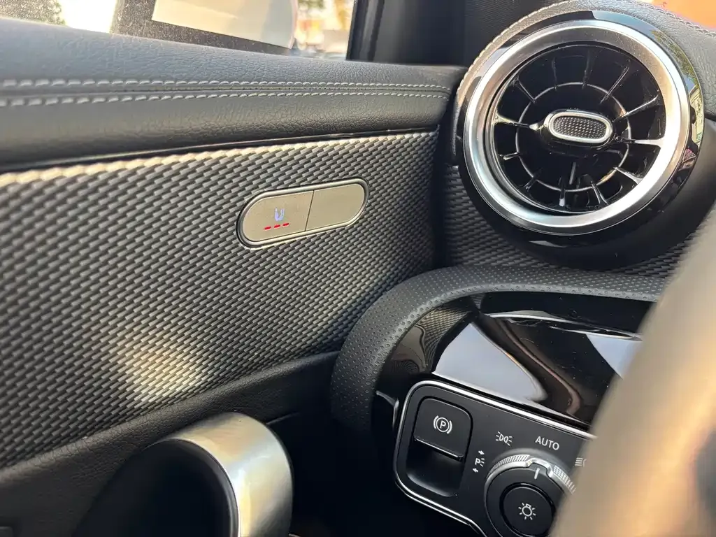 Mercedes-Benz A-Class 2022 из CN, фото 10