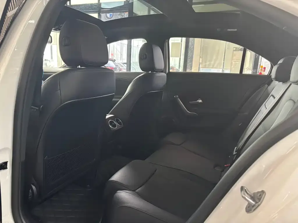 Mercedes-Benz A-Class 2022 из CN, фото 4