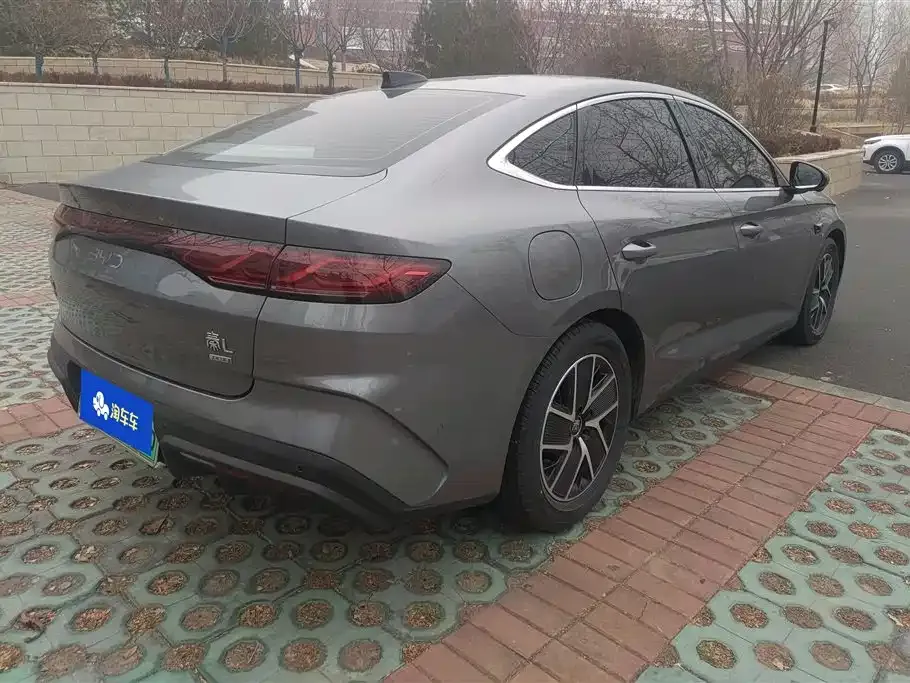 BYD Qin L — фото 10