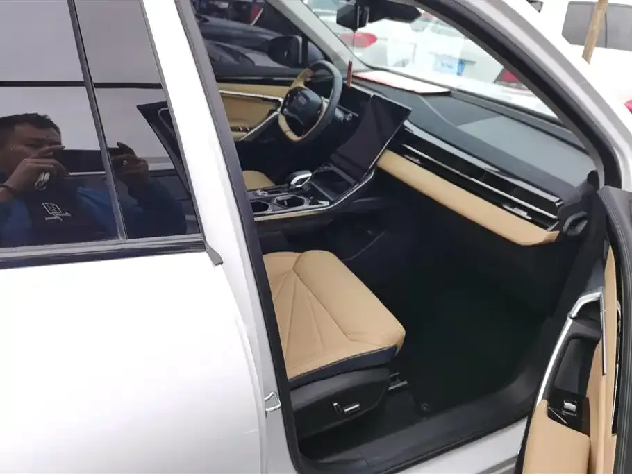 Geely Boyue L 2023 из CN, фото 5