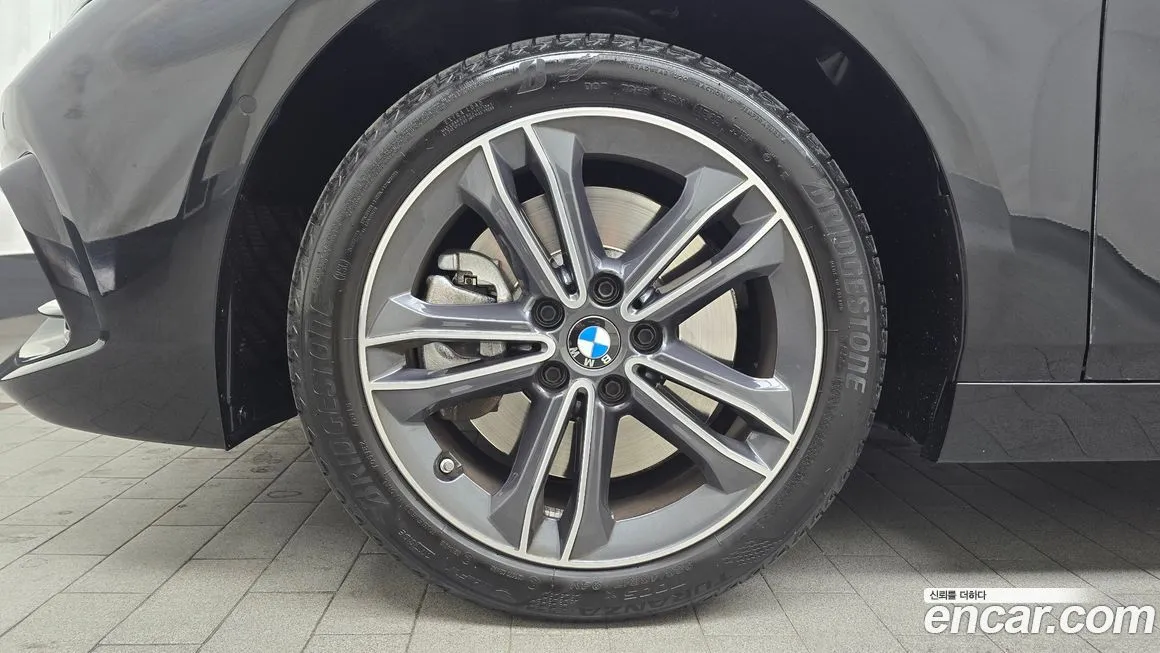 BMW 1-Series 2023 из KR, фото 10