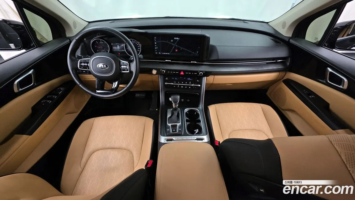 Kia Carnival — фото 10