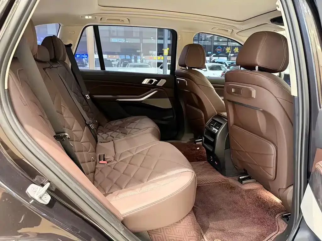 BMW X5 2024 из CN, фото 3