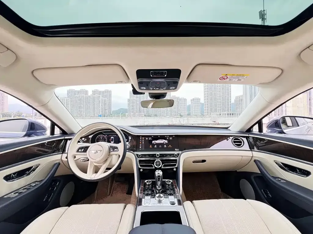 Bentley Flying Spur PHEV 2022 из CN, фото 7
