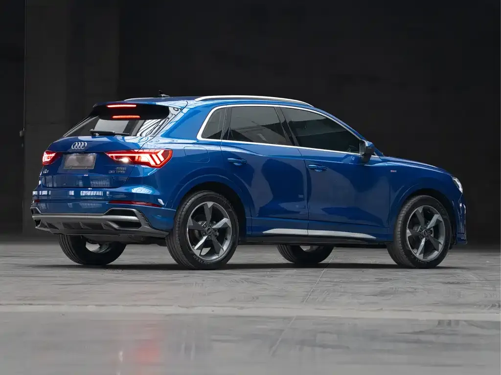 Audi Q3 2023 из CN, фото 5