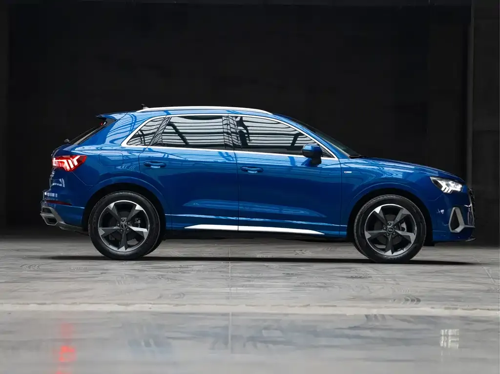 Audi Q3 2023 из CN, фото 8