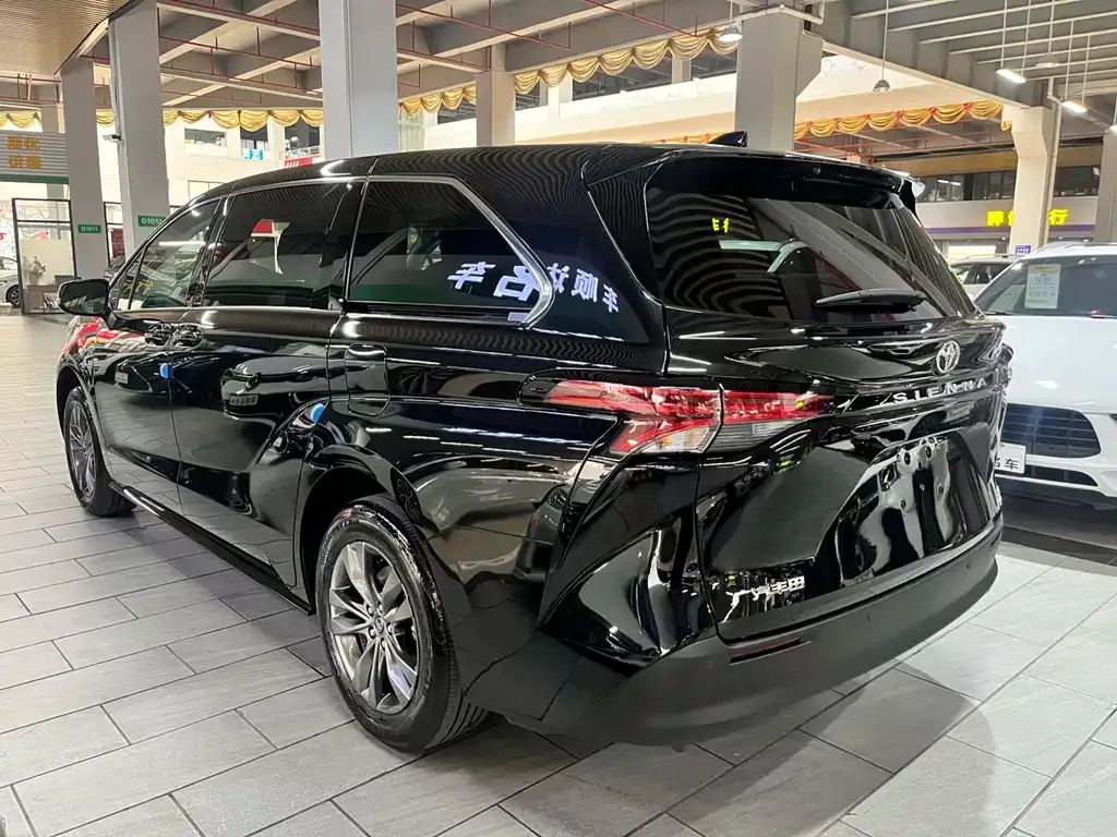 Toyota Sienna 2026 из CN, фото 10