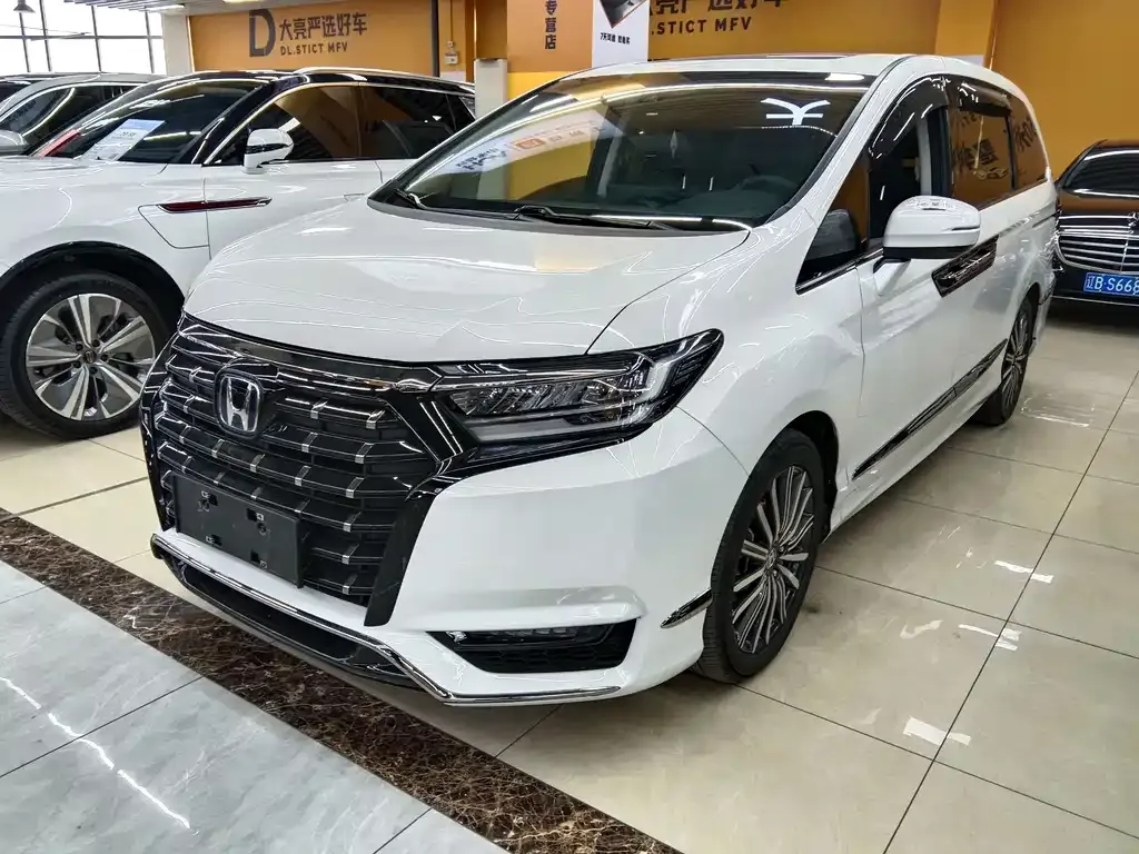 Honda Elysion 2022 из CN, фото 1