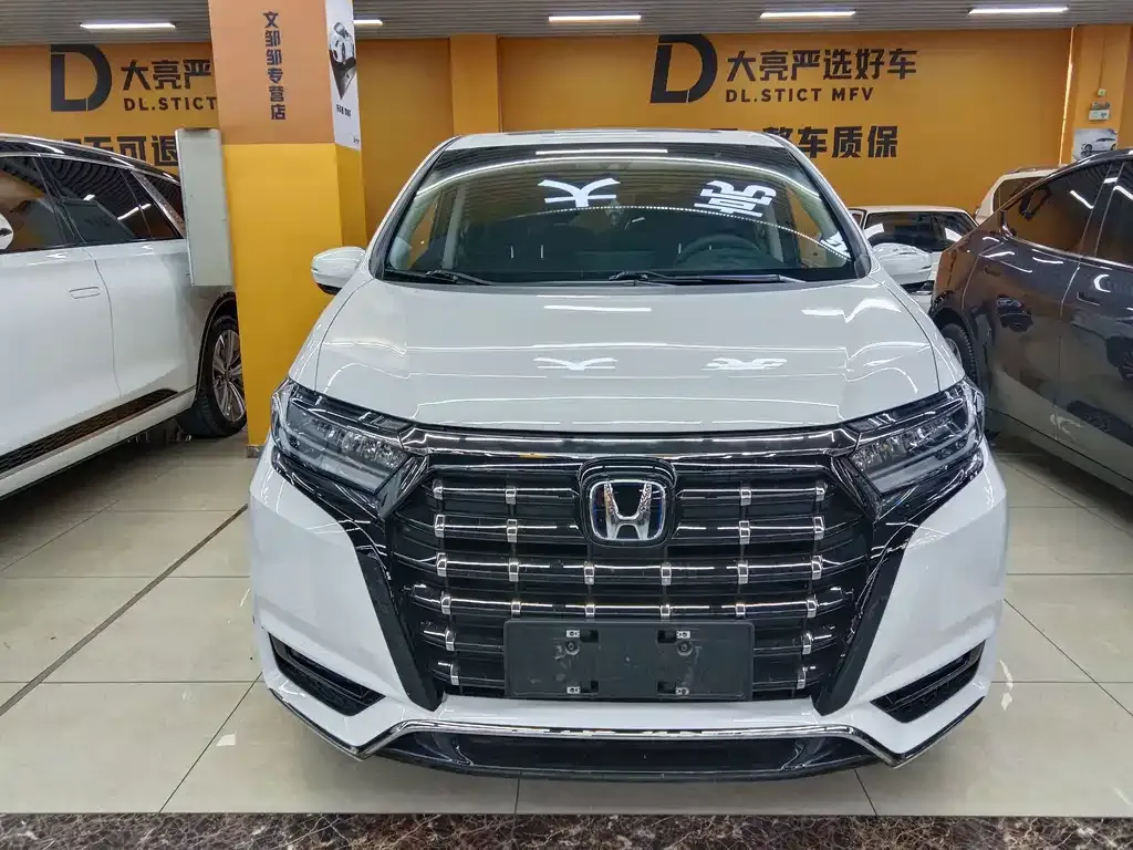 Honda Elysion 2022 из CN, фото 7