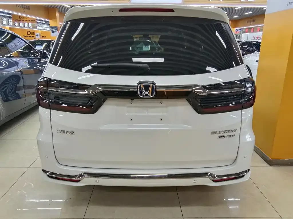 Honda Elysion 2022 из CN, фото 3