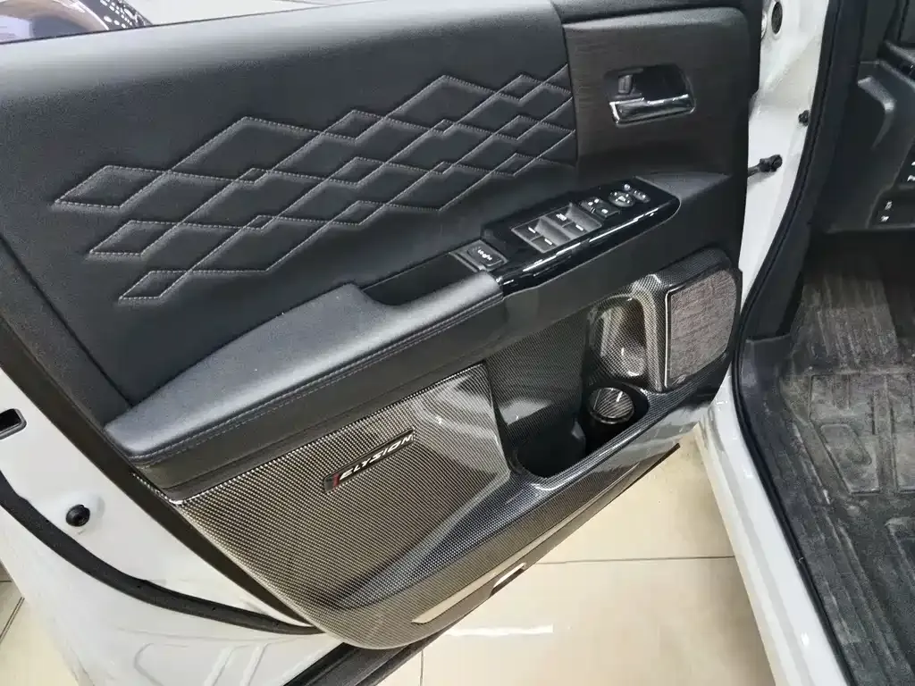 Honda Elysion 2022 из CN, фото 4