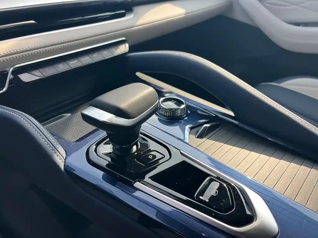 Geely Xingyue L 2022 из CN, фото 3