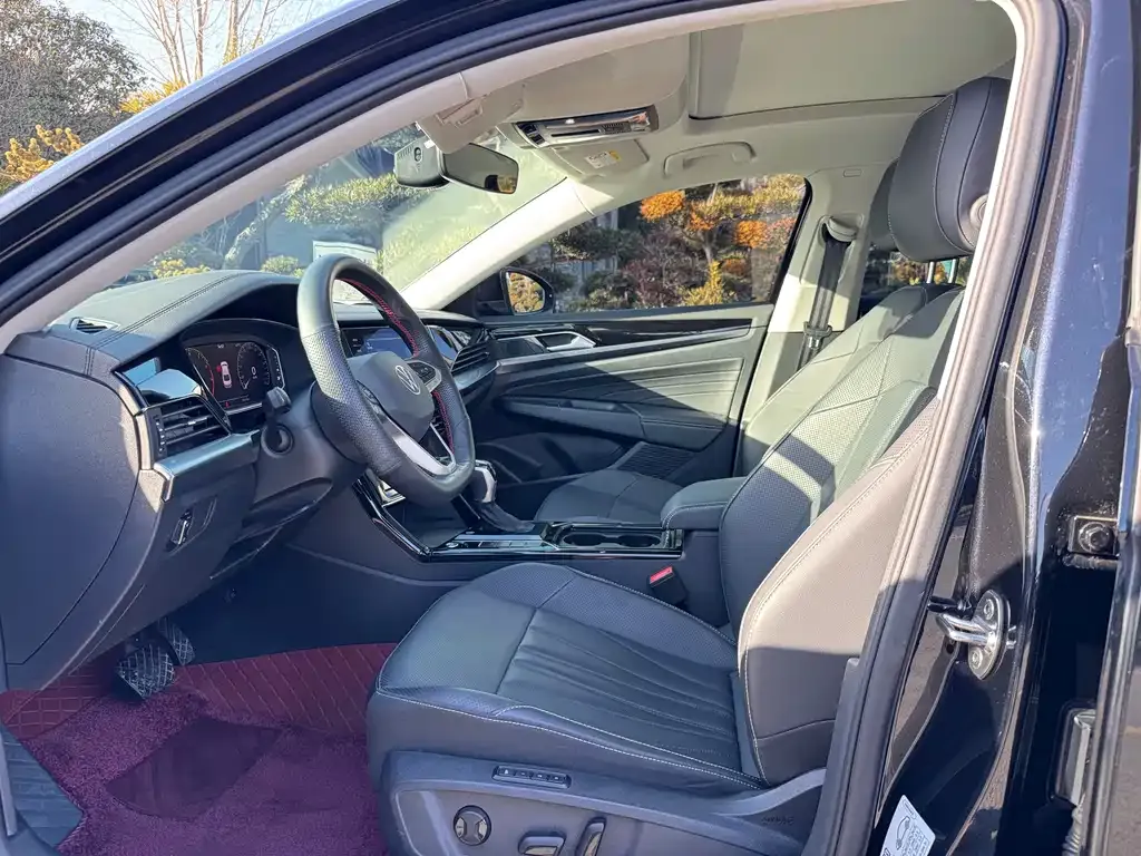 Volkswagen Passat 2024 из CN, фото 7