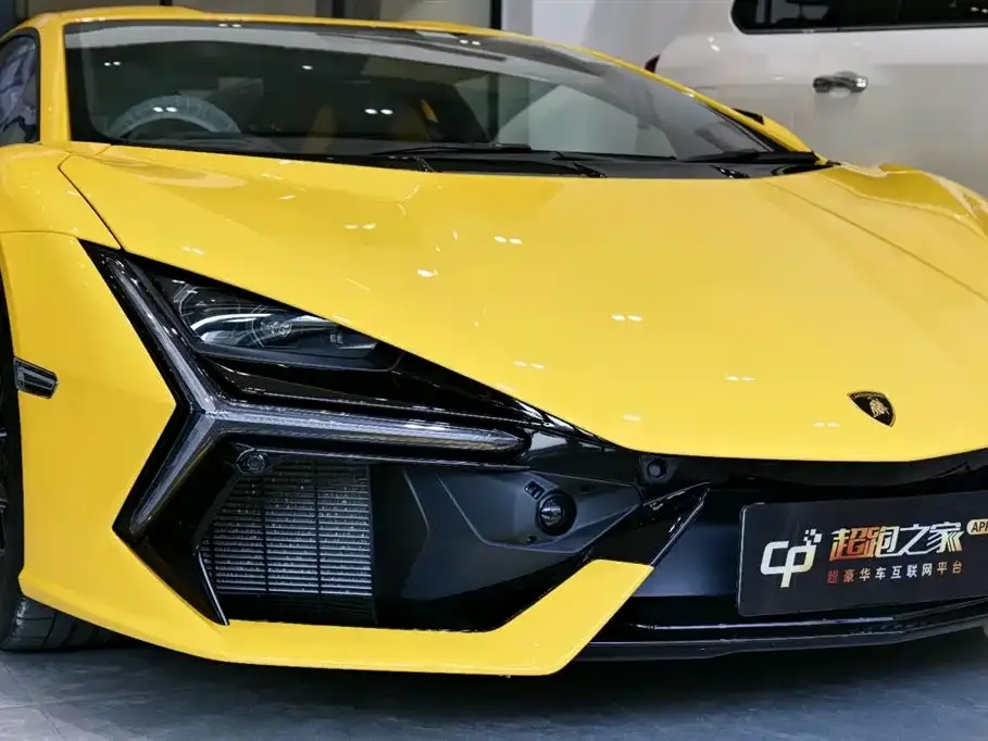 Lamborghini Revuelto 2025 из CN, фото 8
